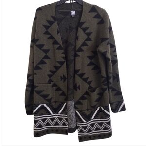 Frye Olive Green Sweater With Black And White Southwestern Pattern Size Medium